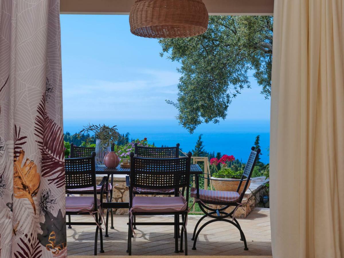 Artblue Villas Tsoukaladhes Exterior photo